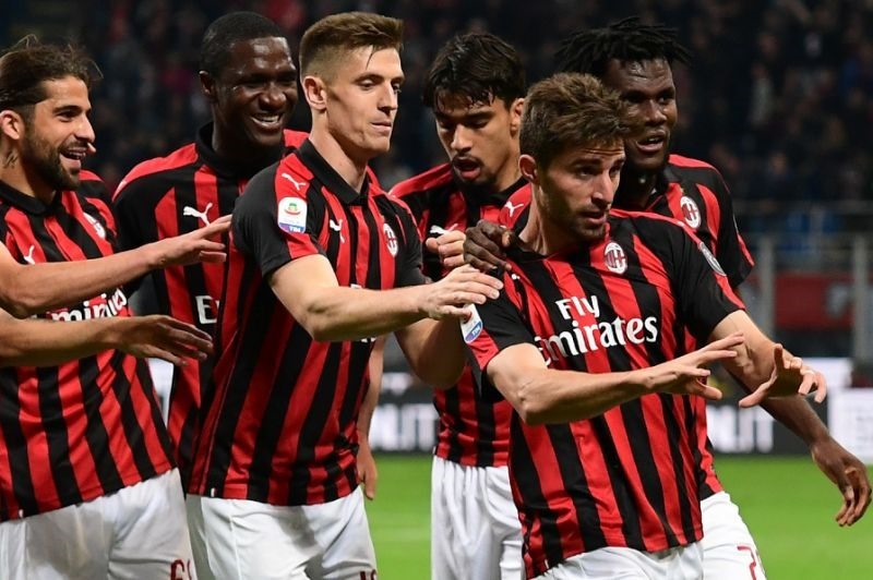 image 6 AC Milan có bao nhiêu danh hiệu: Di sản vĩ đại của gã khổng lồ nước Ý AC Milan sở hữu tổng cộng 49 danh hiệu lớn nhỏ.